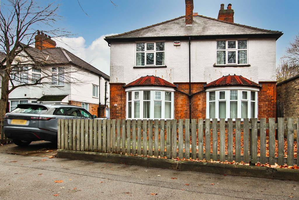 Cottingham Road, Hull, HU6 7RY 4 bed detached house £280,000