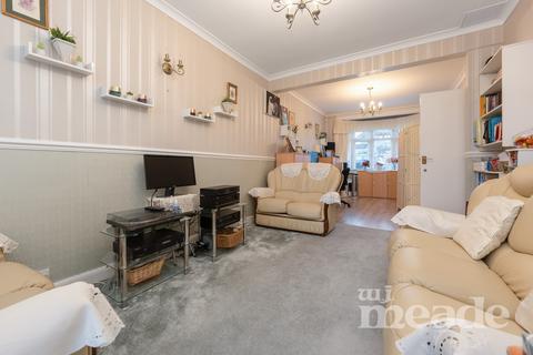 5 bedroom semi-detached house for sale, Waltham Way, Chingford, E4