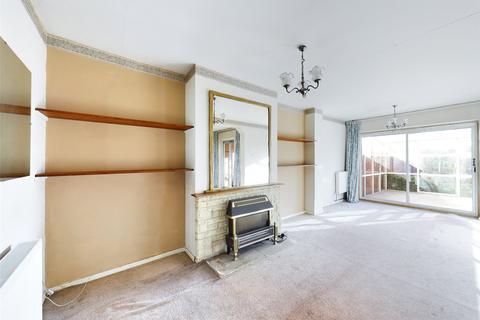 3 bedroom semi-detached house for sale - Chamwells Avenue, Longlevens, Gloucester, Gloucestershire, GL2