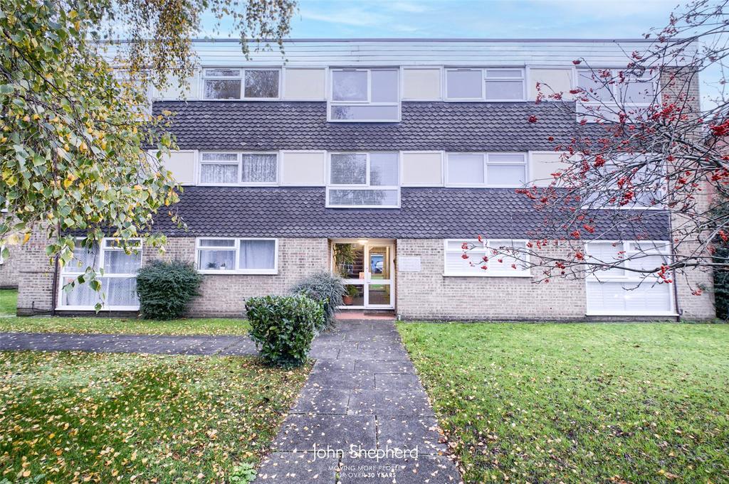 St Margarets Court, Green... 2 bed apartment £160,000