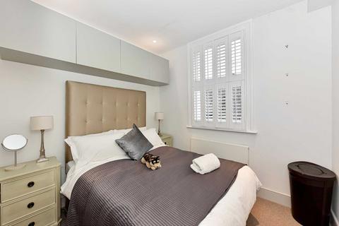 3 bedroom terraced house to rent, First Street, Chelsea SW3