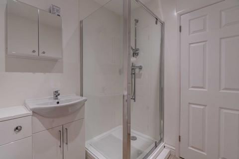 78 Park Avenue, Bushey, WD23 2BA
