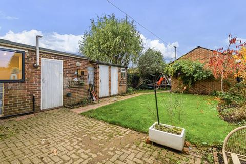 4 bedroom semi-detached house for sale - Elmbridge Lane, Woking, GU22