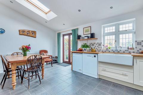 9 Ashdale Road, London, SE12 9ND