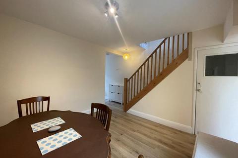 3 bedroom terraced house to rent, Earl Street,  Botley,  OX2