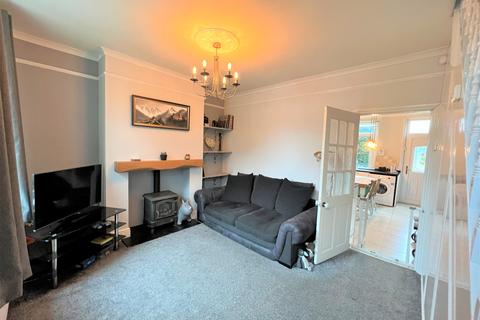 3 bedroom end of terrace house for sale - Earnshaw Terrace,Barnsley,S75 2SF