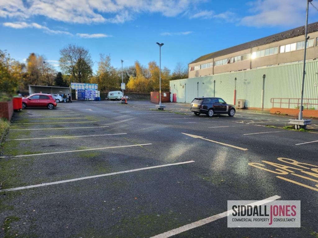 west-cross-shopping-centre-oldbury-retail-property-high-street