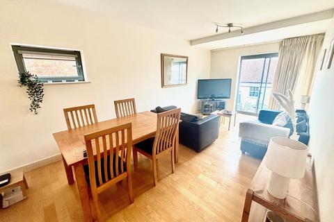 2 bedroom flat to rent, High Street, Egham, Surrey, TW20