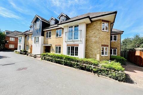 2 bedroom flat to rent, Stoneylands Road, Egham, Surrey, TW20