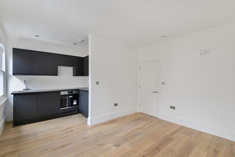 3 bedroom apartment to rent - Waldegrave Road London SE19