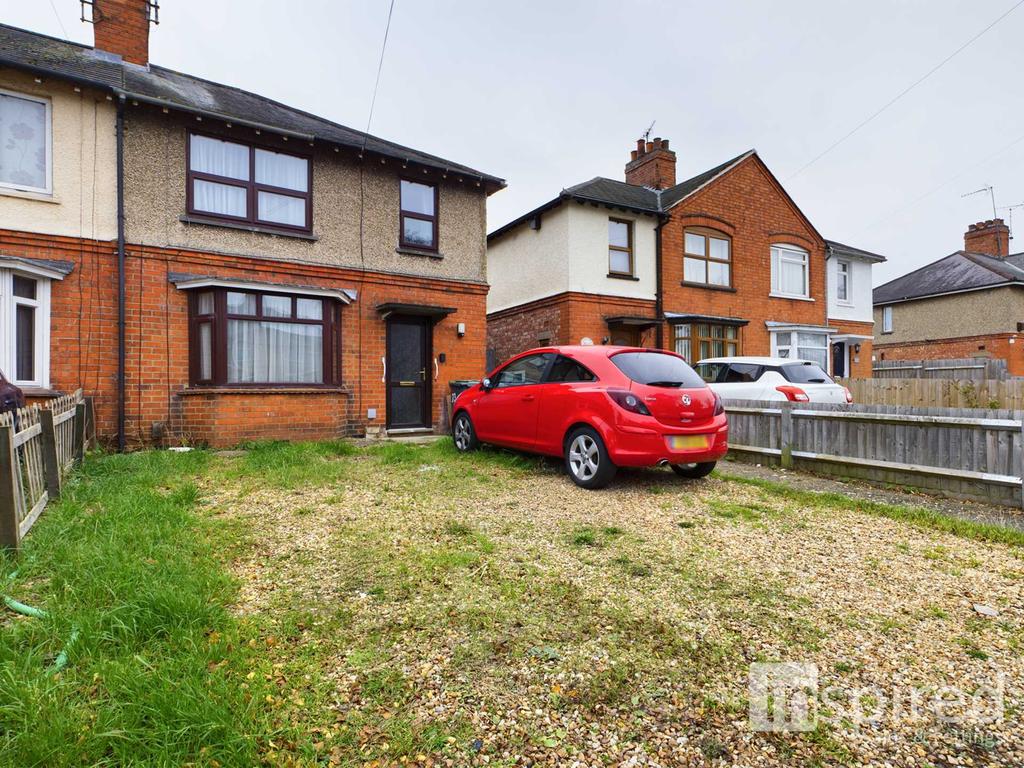 Westfield Avenue, Rushden 3 bed semidetached house for sale £215,000