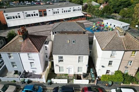 7 bedroom detached house for sale - Albion Road, Gravesend, DA12