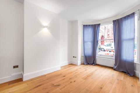 2 bedroom flat to rent - Waldegrave Road London SE19