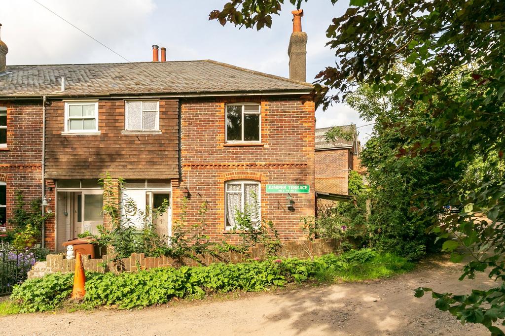 The Common, Shalford, Guildford 3 bed end of terrace house £400,000