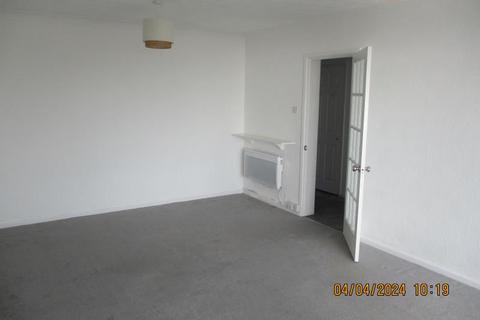 2 bedroom flat to rent, Mansfield Towers, Marine Parade East,Clacton On Sea, Essex, CO15 1UU