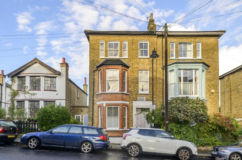 Bickerton Road, Archway, N19 1 bed apartment for sale £550,000