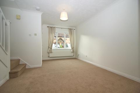 2 bedroom end of terrace house to rent, WALNUT TREE -  2 bed home with parking and garden