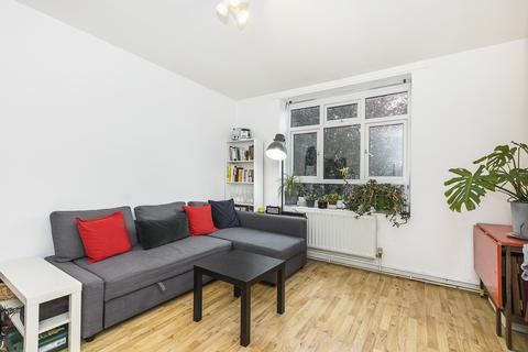 3 bedroom flat for sale, Homerton Road, London E9