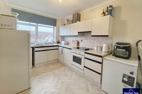 2 bedroom flat for sale - Harrowside, Harrowside Heights, FY4