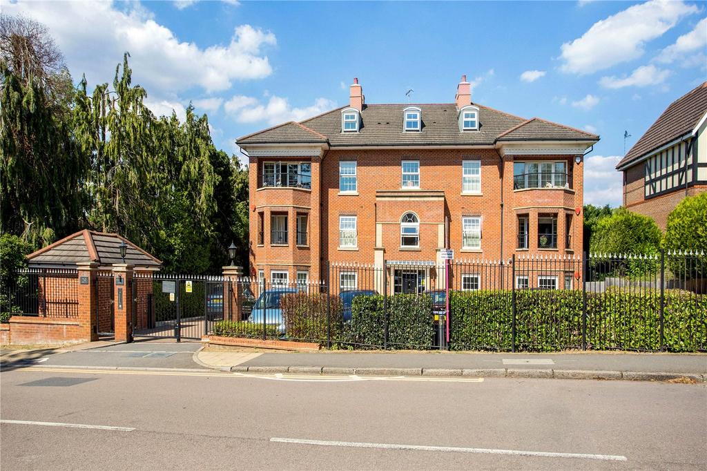 Beechcroft Place, 29 Eastbury Avenue, Northwood, Middlesex, HA6 2 bed