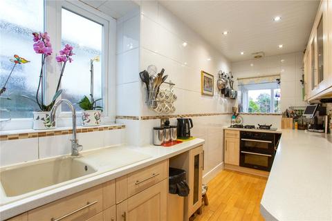 38 Middleton Drive, Pinner, HA5 2PG