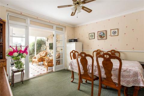 38 Middleton Drive, Pinner, HA5 2PG