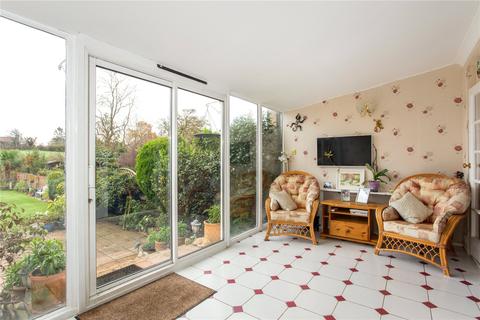 38 Middleton Drive, Pinner, HA5 2PG