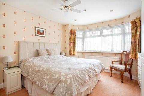 38 Middleton Drive, Pinner, HA5 2PG