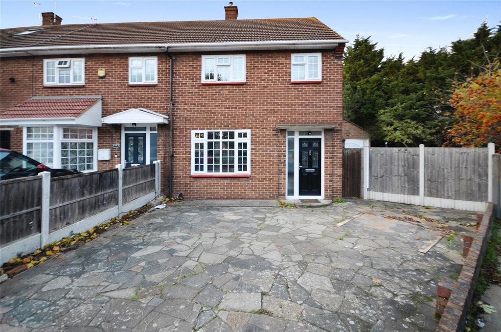 Charlbury Close, Romford, Essex, RM3 3 bed end of terrace house £1,700 pcm (£392 pw)