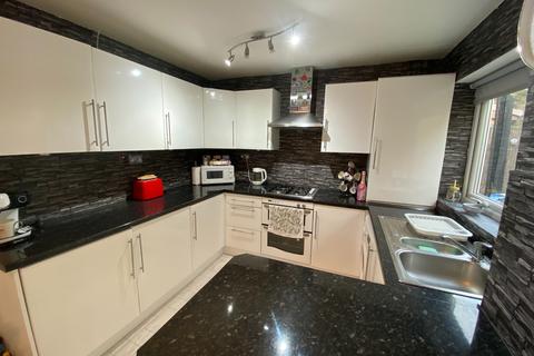 3 bedroom semi-detached house for sale - Abbeyfield Drive, Croxteth Park, Liverpool, L12