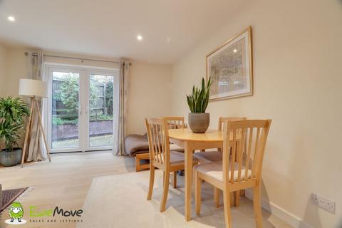 1 Campbell Close, Hitchin, SG4 0RH