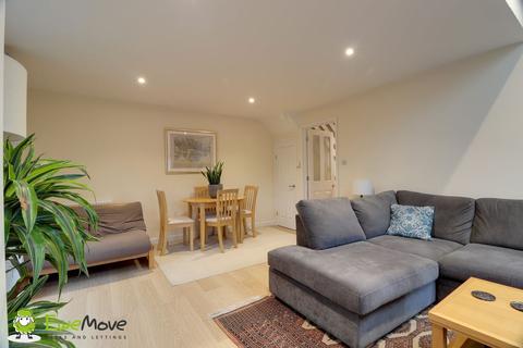 1 Campbell Close, Hitchin, SG4 0RH