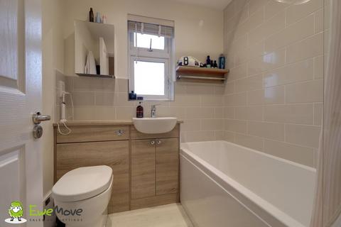 1 Campbell Close, Hitchin, SG4 0RH