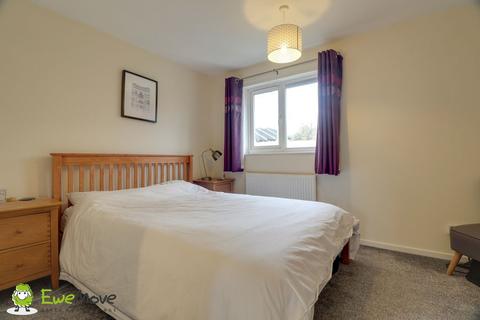 1 Campbell Close, Hitchin, SG4 0RH