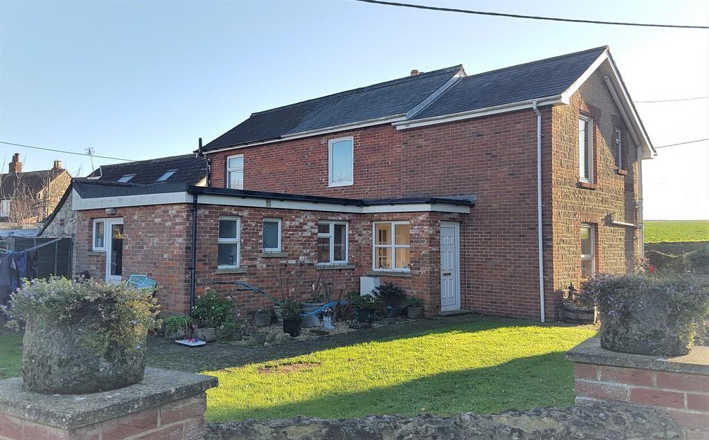 Thorley, Isle of Wight 3 bed semidetached house £425,000