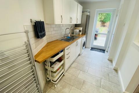 3 bedroom semi-detached house for sale - Yoxall Road, Shirley