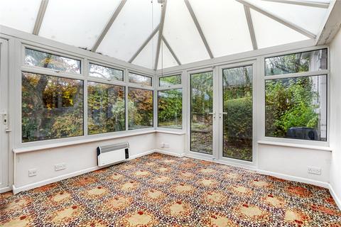 3 bedroom bungalow for sale - Craigmore Drive, Ilkley, West Yorkshire, LS29