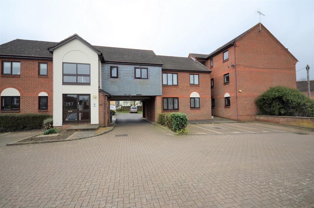 Mead Lane, Bognor Regis 1 bed flat £800 pcm (£185 pw)