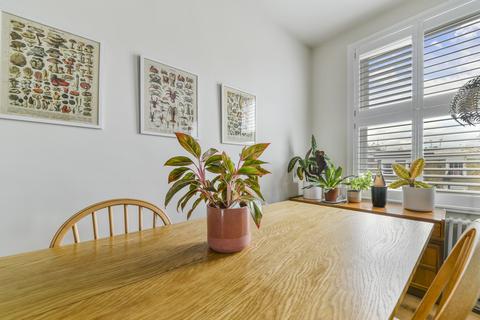 3 bedroom apartment for sale - Offord Road, Islington, London, N1