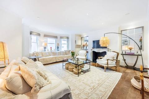 3 bedroom flat to rent - Cadogan Square, Knightsbridge, London, SW1X