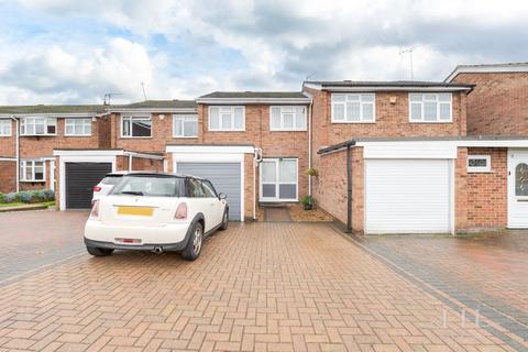 8 Tiptree Close, Hornchurch, RM11 3BD
