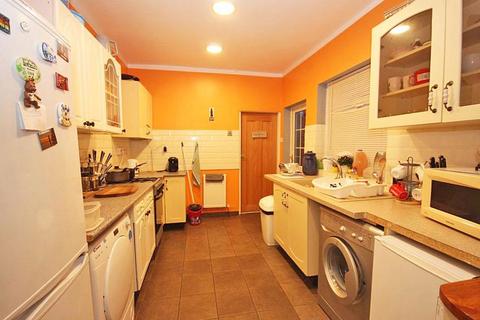 98 Castle Street, Grimsby, DN32 7LA