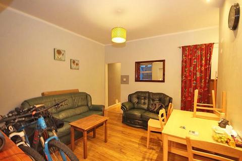 98 Castle Street, Grimsby, DN32 7LA