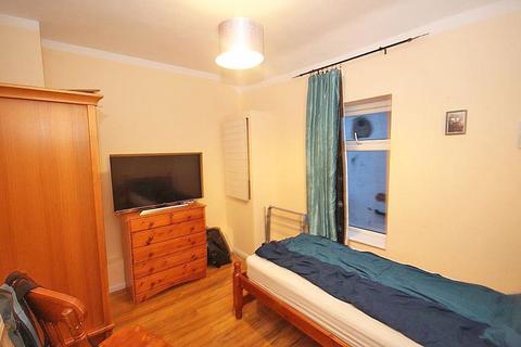 98 Castle Street, Grimsby, DN32 7LA