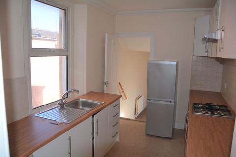 2 bedroom apartment to rent - 2 Bedroom First floor flat Severn Road Weston-super-Mare