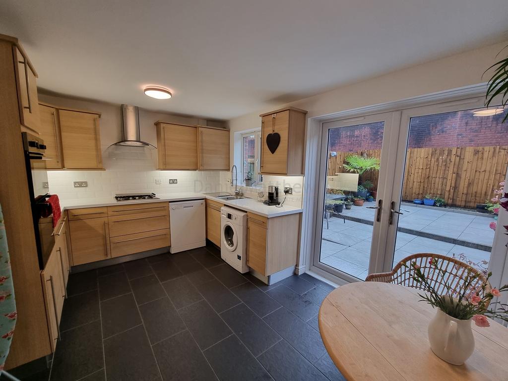 Longacres, Bridgend, Bridgend County. CF31 2DD 4 bed terraced house £