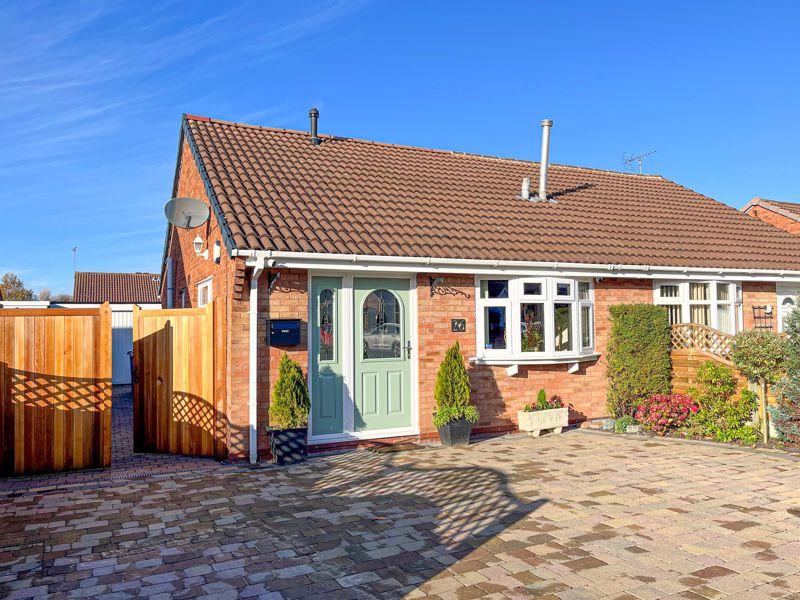 Berry Hill, Hednesford, WS12 1UJ 2 bed semidetached bungalow £250,000