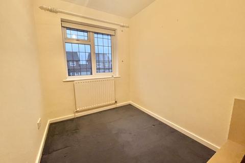 5 Ashtead Close, Minworth, Sutton Coldfield, B76 1YH