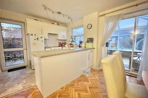 5 Ashtead Close, Minworth, Sutton Coldfield, B76 1YH