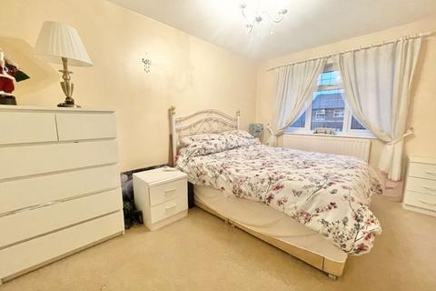 5 Ashtead Close, Minworth, Sutton Coldfield, B76 1YH